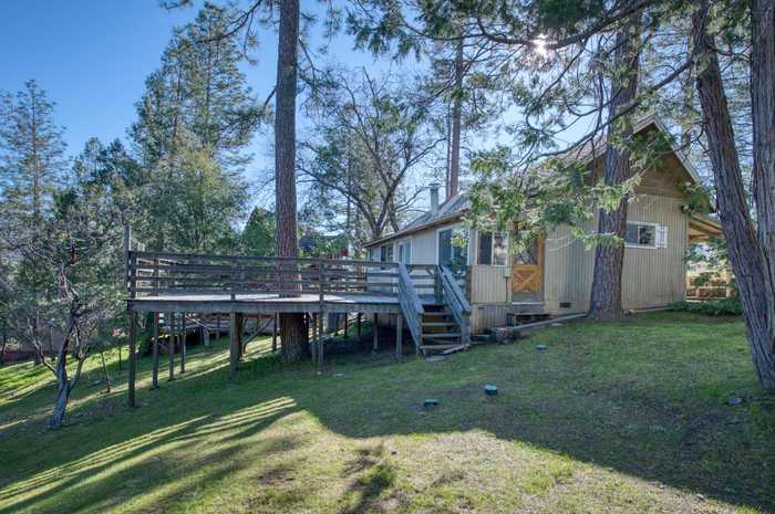 photo 1: 52815 Balsam Drive, Oakhurst CA 93644