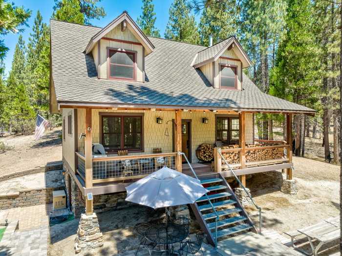 photo 1: 64704 S Meadow, North Fork CA 93643