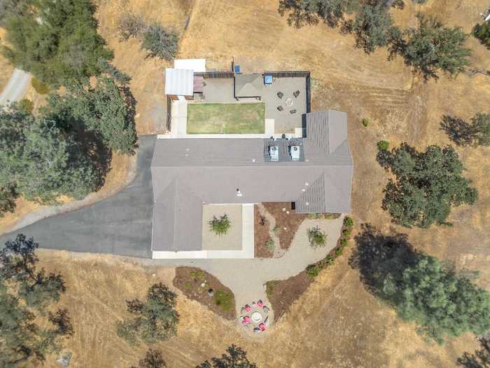 photo 2: 33269 River Knolls Road, Coarsegold CA 93614