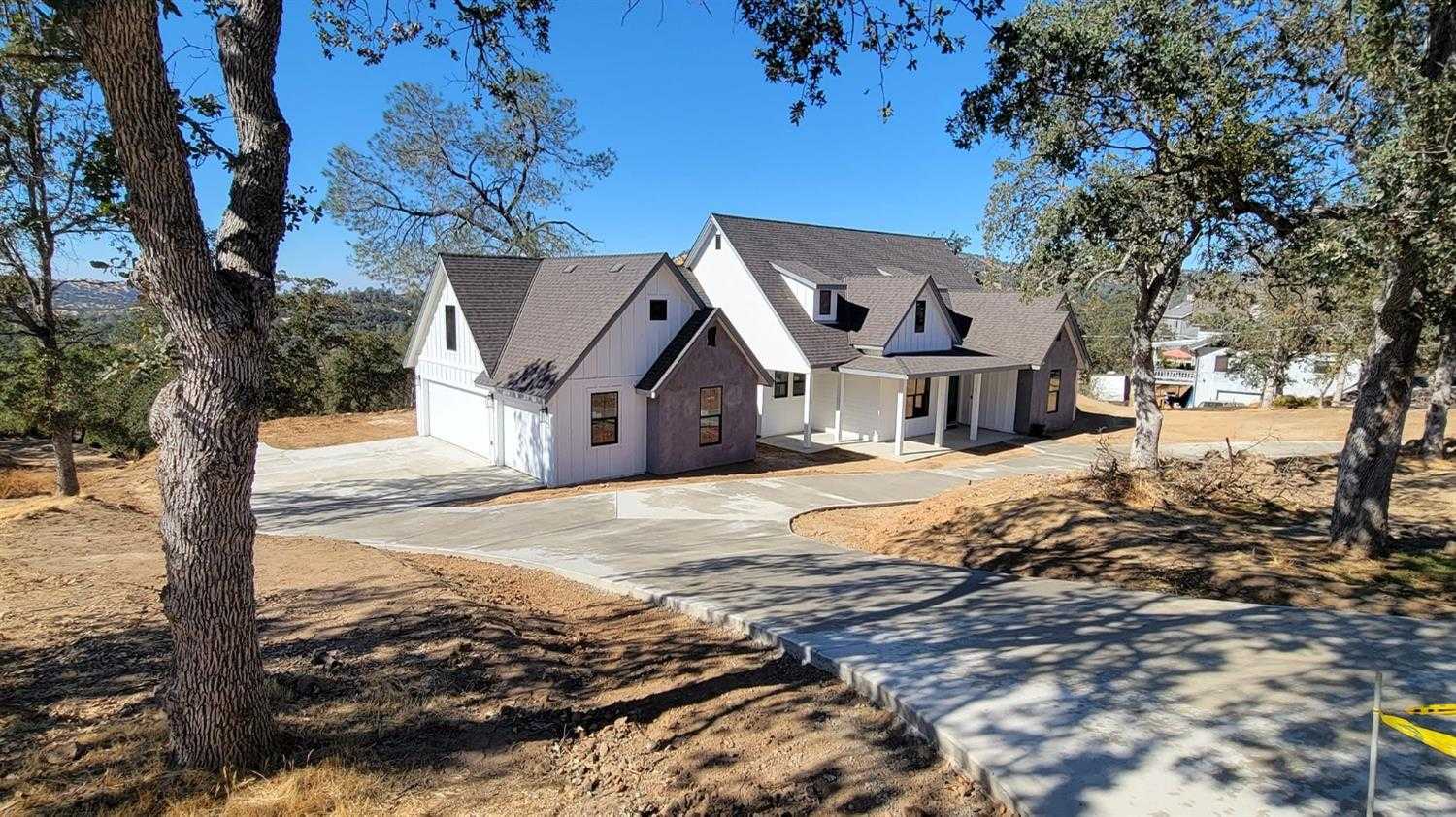 photo 2: 29030 Crystal Springs Court, Coarsegold CA 93614