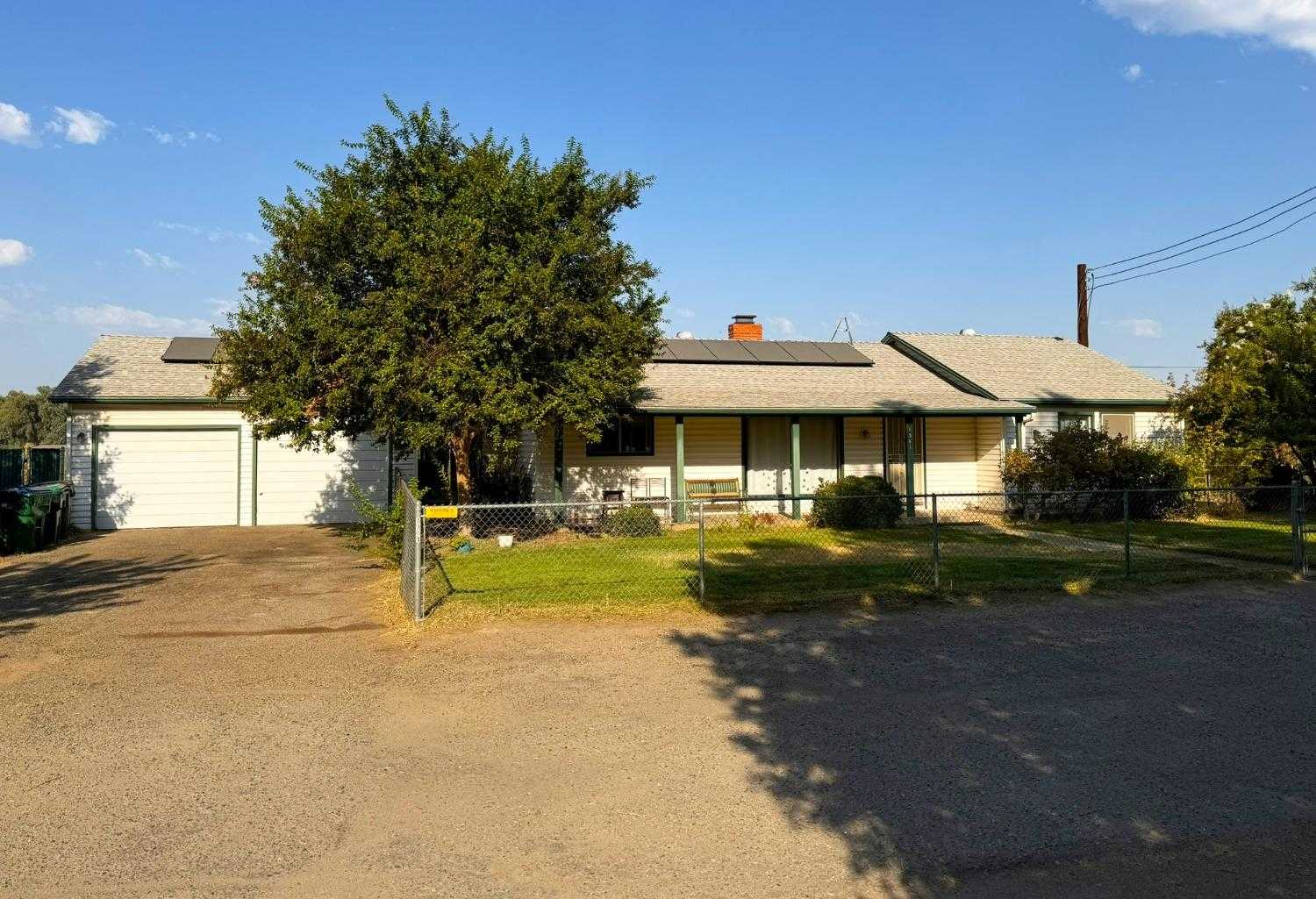 photo 3: 1341 N Fancher Avenue, Fresno CA 93737