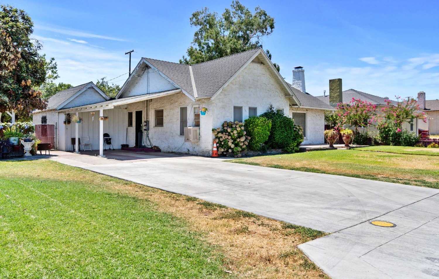 photo 3: 920 Riverside Drive, Madera CA 93638