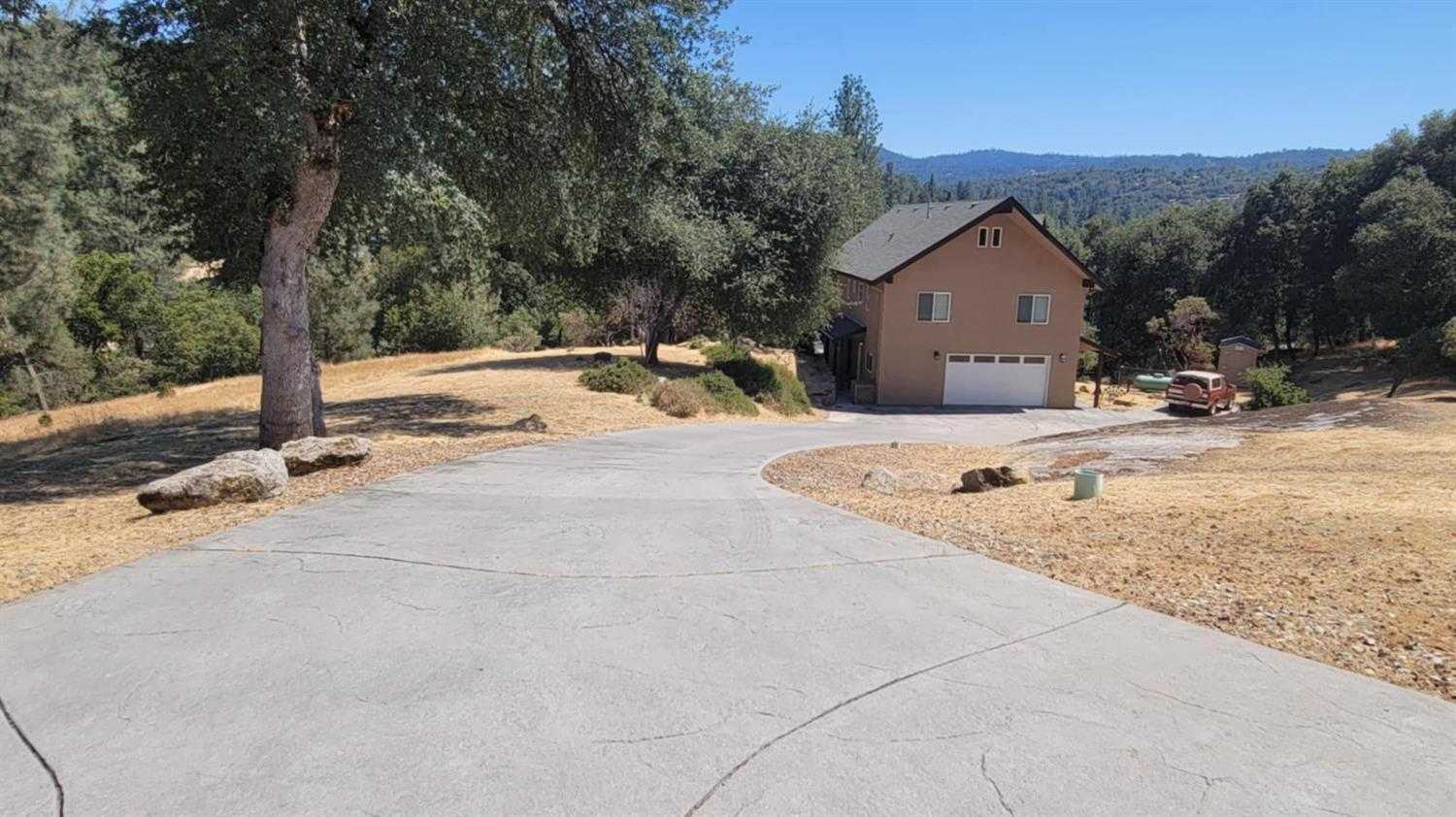 photo 3: 50656 Presidio Way, Oakhurst CA 93644