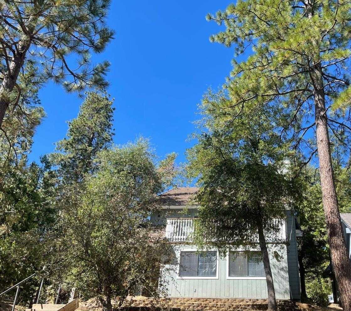 photo 2: 40590 Saddleback Rd, Bass Lake CA 93604