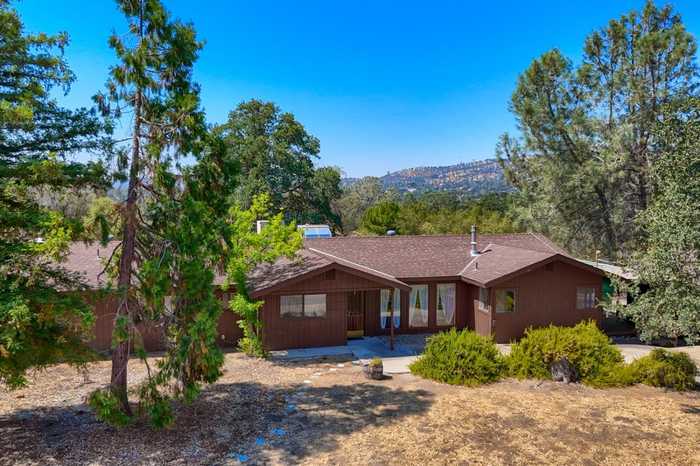 photo 1: 30998 Revis Road, Coarsegold CA 93614