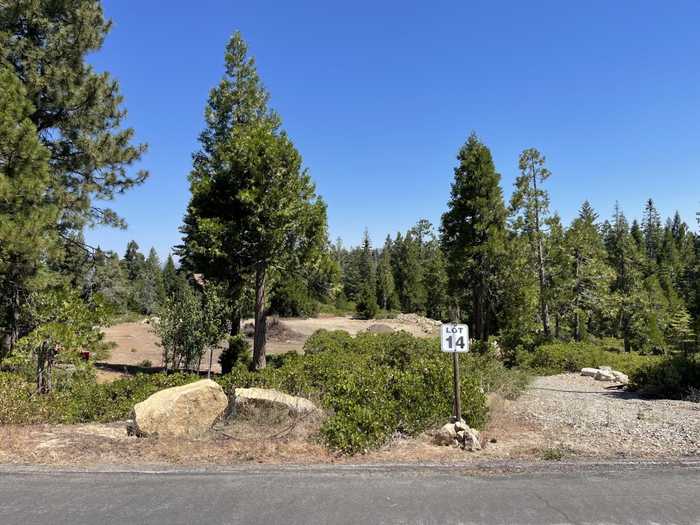 photo 1: 14 Fawn Lilly Lane, Shaver Lake CA 93664