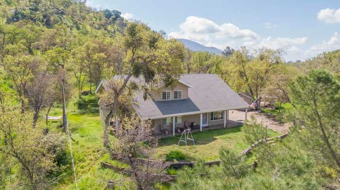 photo 1: 35171 Sand Creek Road, Squaw Valley CA 93675