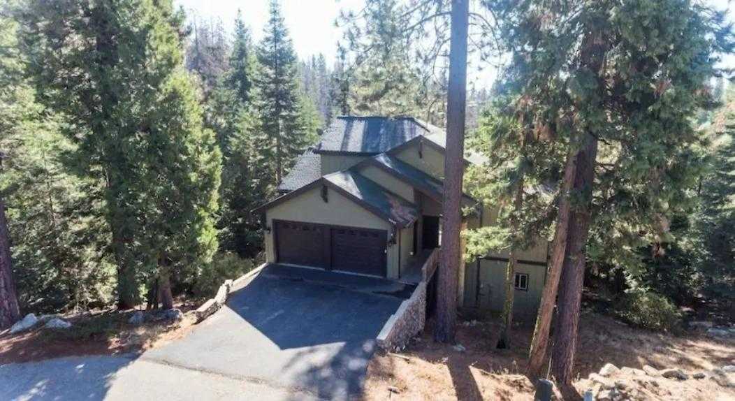 photo 2: 40322 Mariposa Lilly Lane, Shaver Lake CA 93664