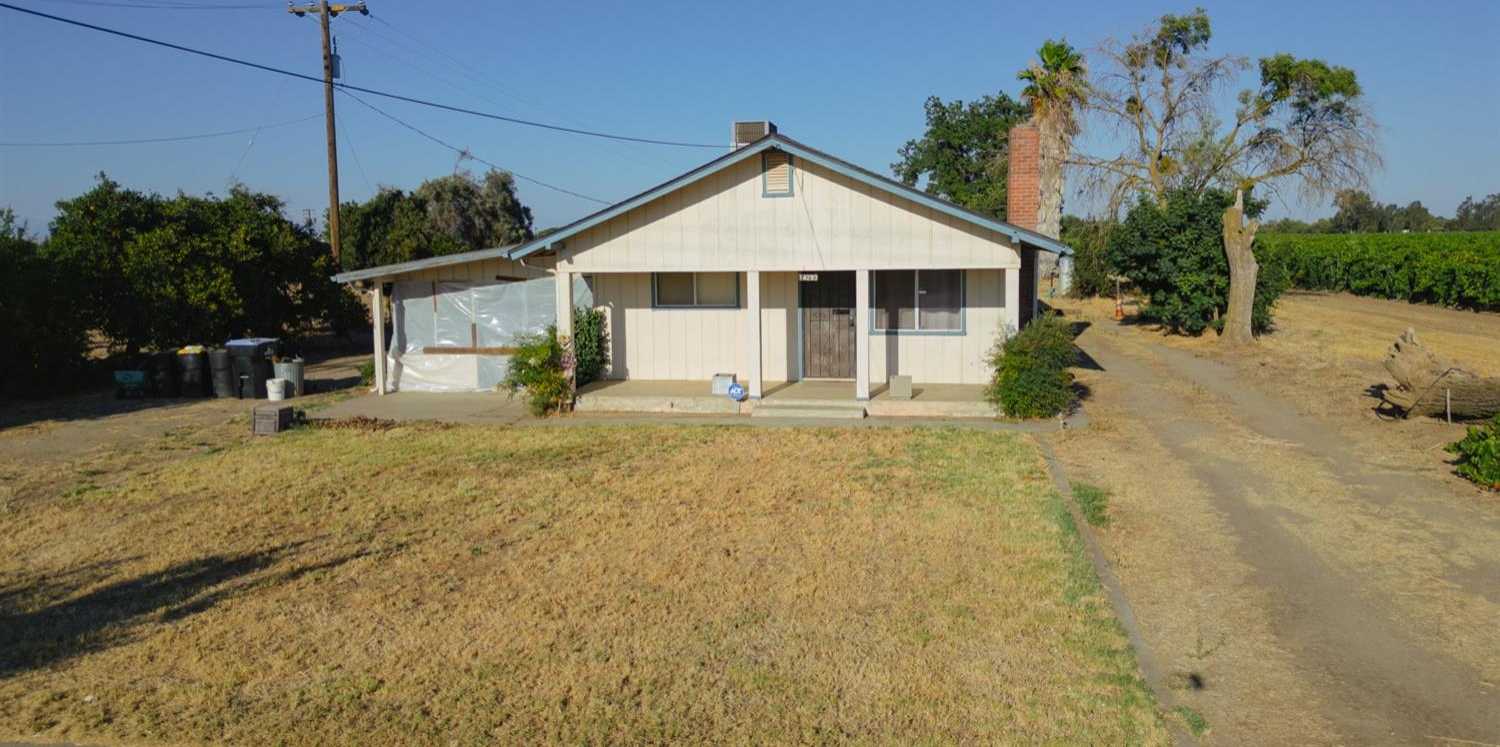 photo 2: 14293 Road 28 1/2, Madera CA 93638