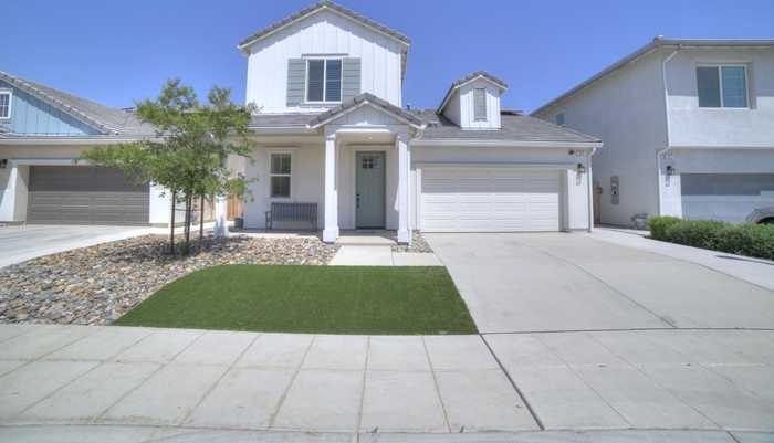 photo 1: 371 Traverse Drive, Madera CA 93636