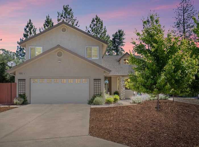 photo 2: 48395 Victoria Court, Oakhurst CA 93644