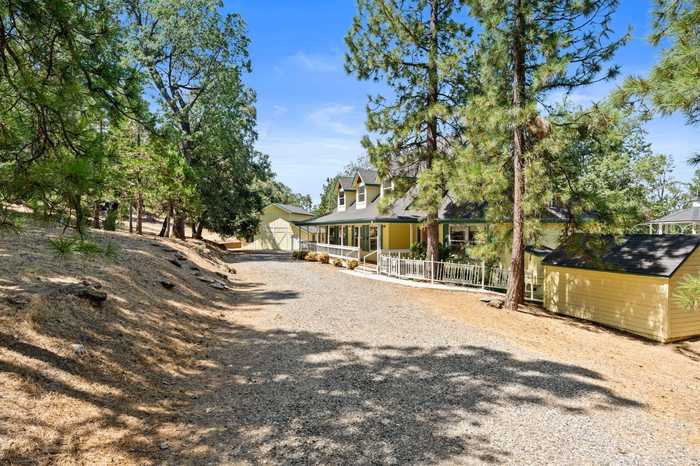 photo 1: 36902 Cedar Mountain Lane, Coarsegold CA 93614