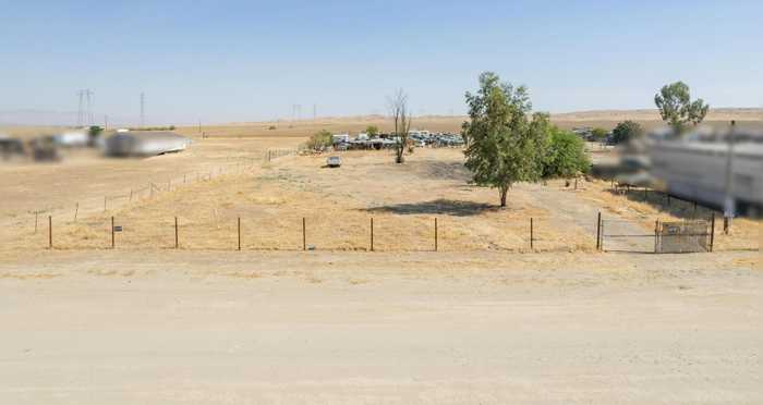 photo 1: 47930 Lost Hills Road, Coalinga CA 93210