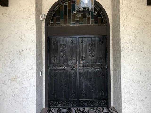 photo 2: 5478 E Butler Avenue, Fresno CA 93727