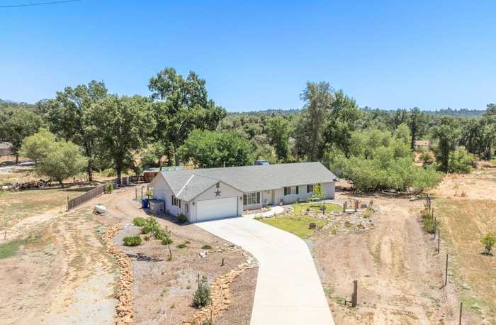 photo 1: 47818 Road 417, Coarsegold CA 93614