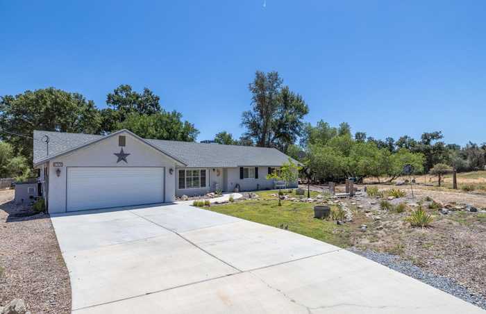 photo 2: 47818 Road 417, Coarsegold CA 93614