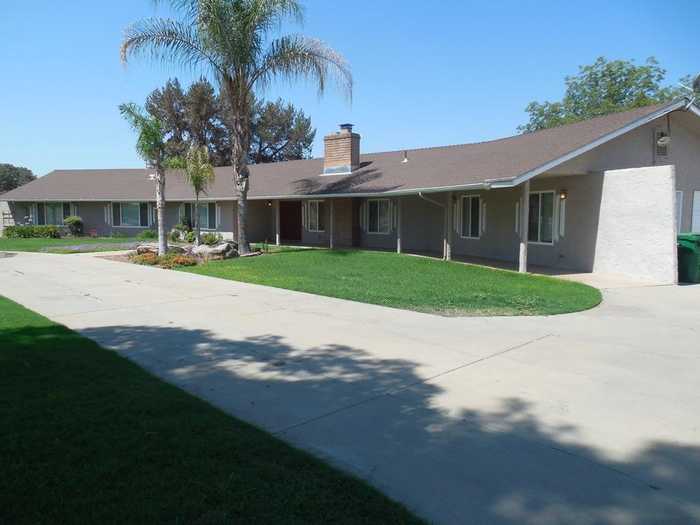 photo 1: 10763 E Ashlan Avenue, Sanger CA 93657