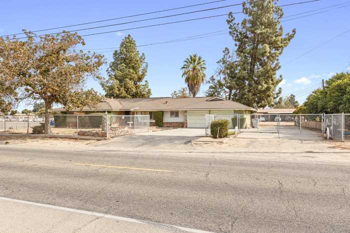 photo 1: 1512 N Brawley Avenue, Fresno CA 93722