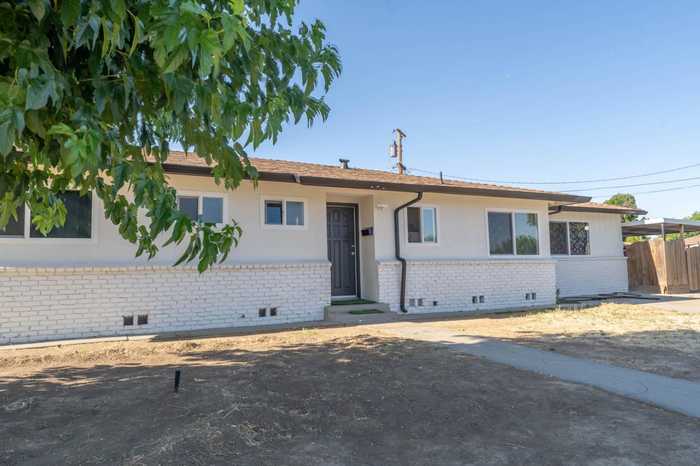 photo 2: 123 Roosevelt Street, Coalinga CA 93210