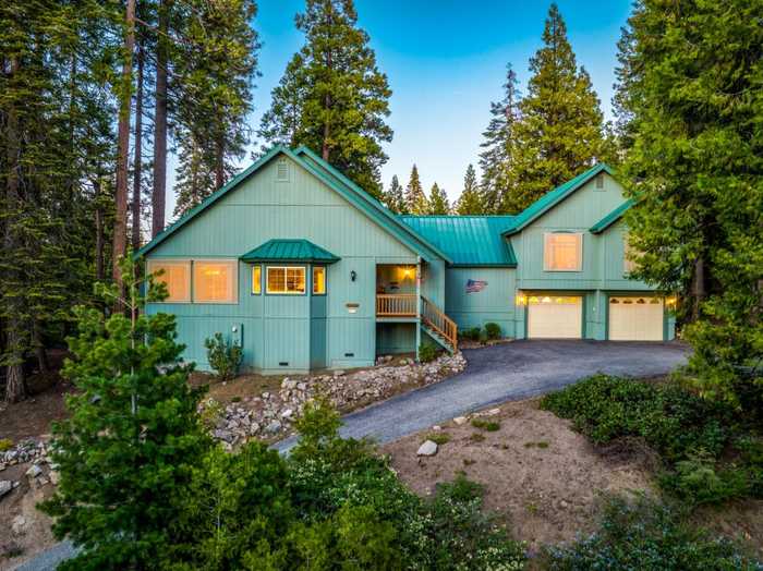 photo 1: 41187 Heartwood Lane, Shaver Lake CA 93664