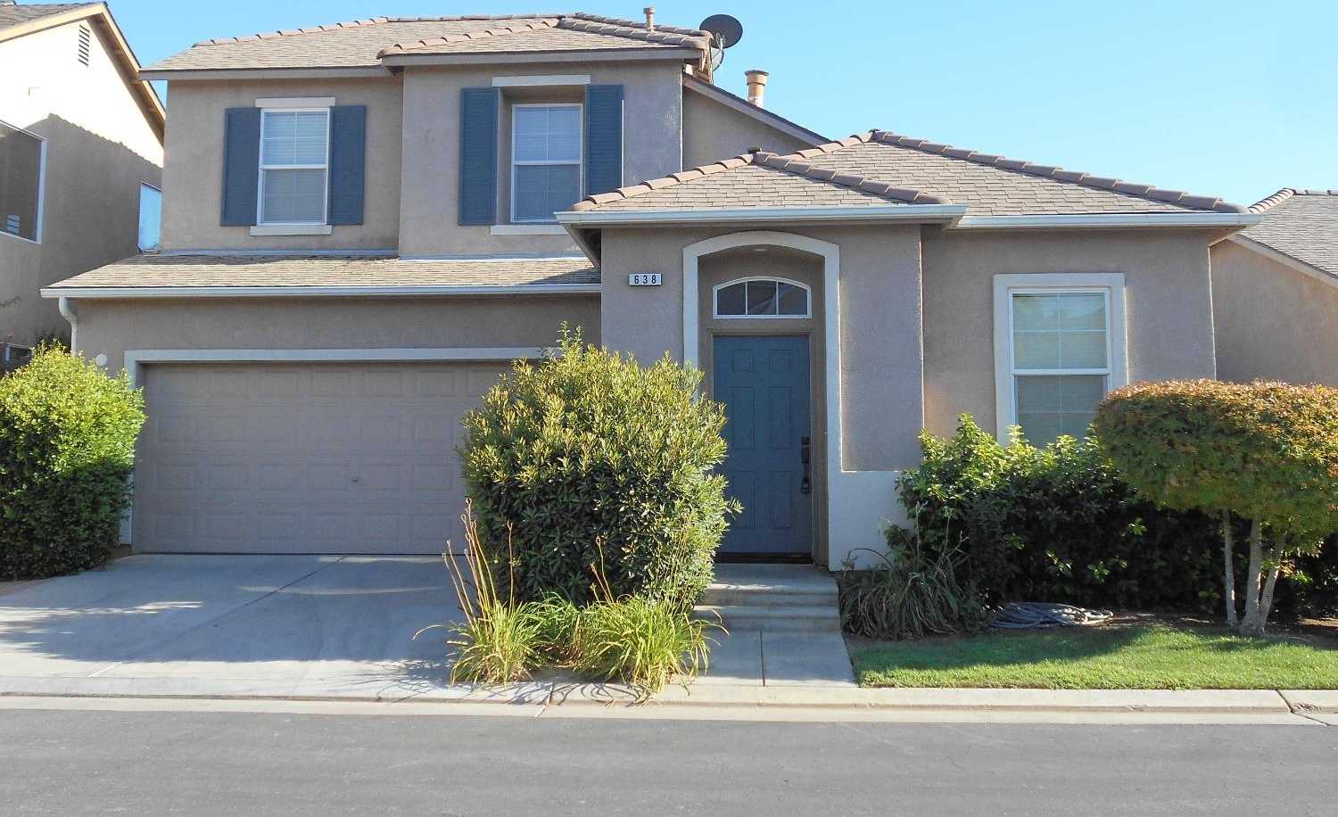 photo 1: 638 W Milano Lane, Clovis CA 93619