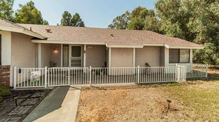 photo 2: 12807 E Alamos Avenue, Sanger CA 93657