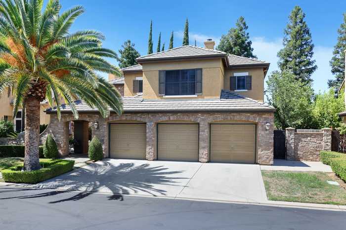 photo 2: 10364 N Sinclair Circle Circle, Fresno CA 93730