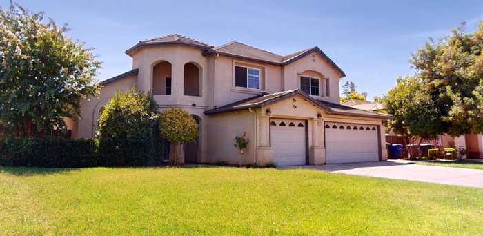 photo 1: 5334 E Orleans Avenue, Fresno CA 93727