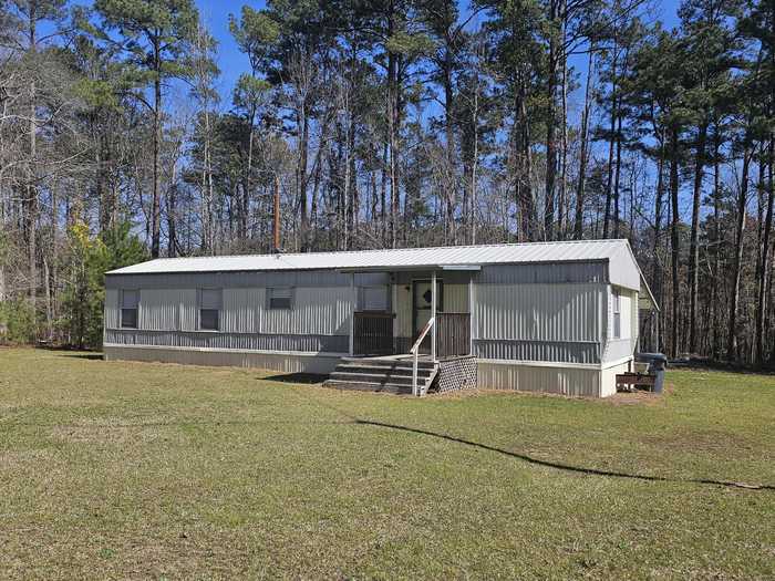 photo 1: 1416 SHORE LINE Drive, Tignall GA 30668