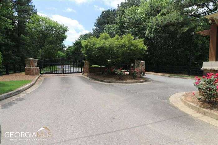 photo 2: 29 Saratoga Drive, Rydal GA 30171