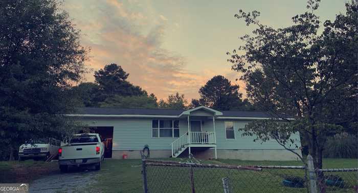 photo 1: 3 Hammond Drive SW, Plainville GA 30733