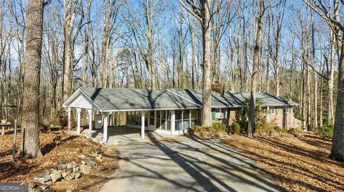 photo 1: 7415 Hopkins Road, Chattahoochee Hills GA 30268