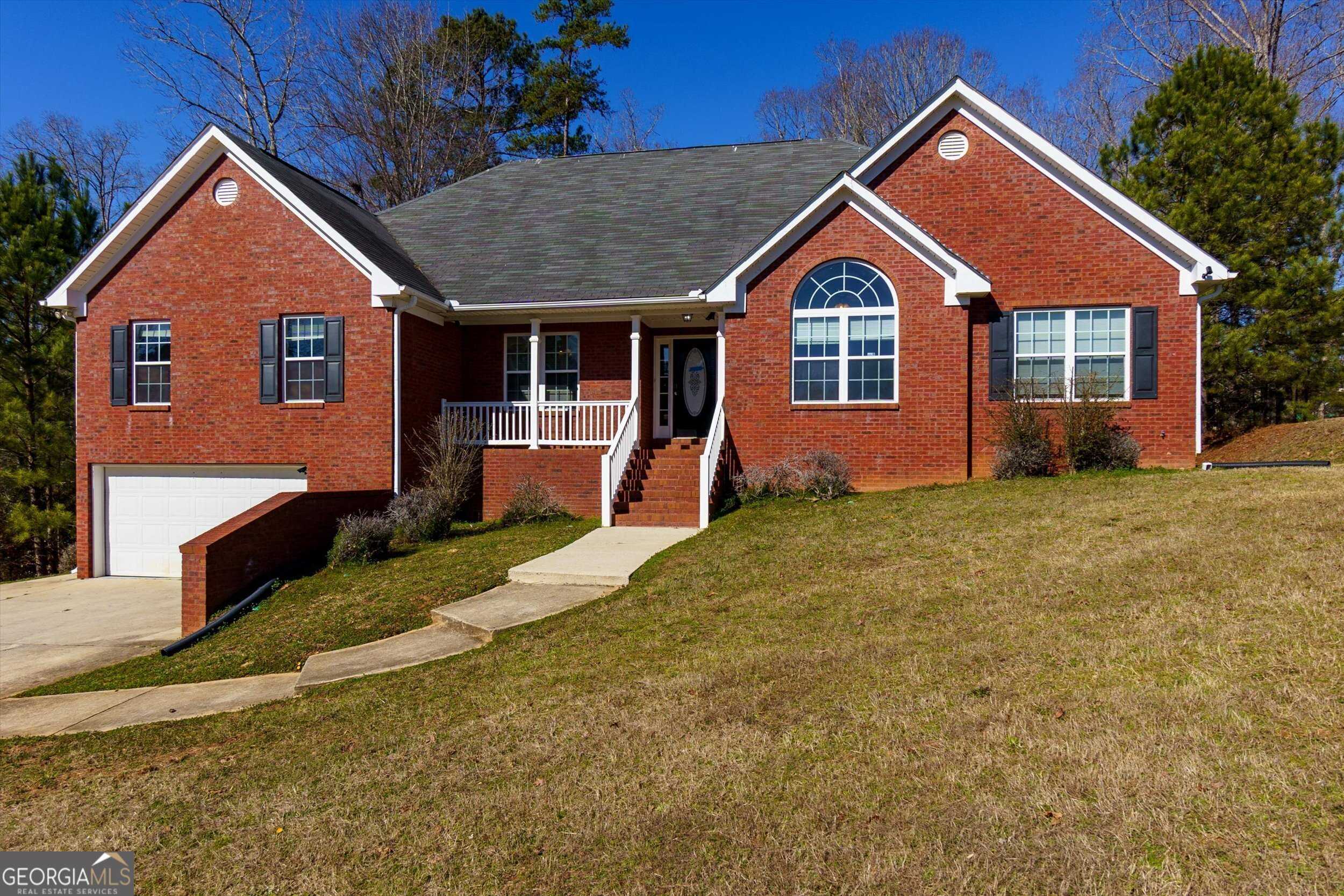 photo 1: 172 Alexander Drive, McDonough GA 30252