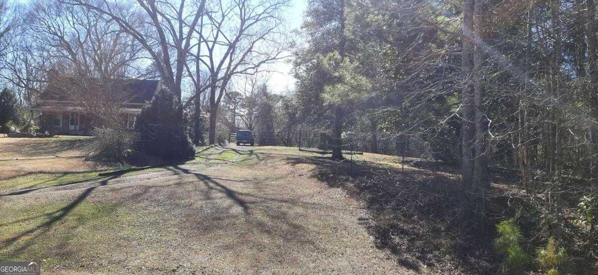 photo 3: 11953 Henderson Mountain Road, Fairmount GA 30139