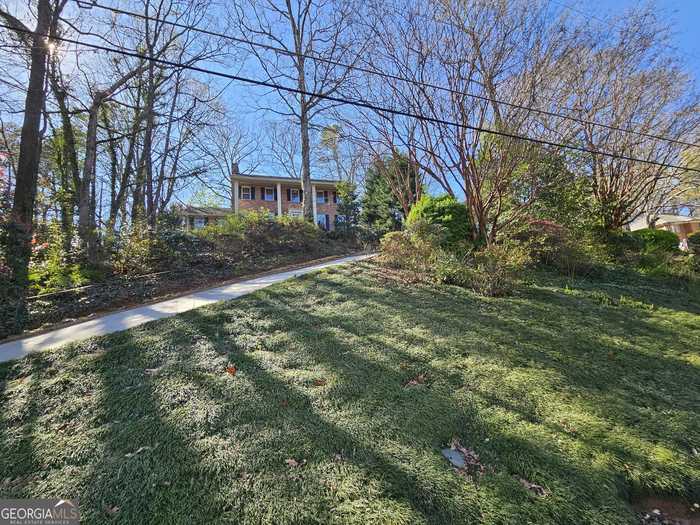 photo 2: 4010 Wembley Forest Way, Atlanta GA 30340