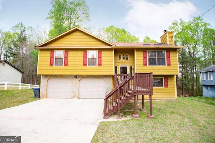 photo 2: 1535 Olde Oak Drive, Lithia Springs GA 30122