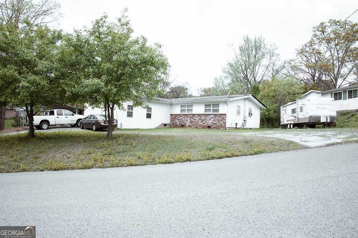 photo 1: 1925 Barrett Drive, Fort Oglethorpe GA 30742