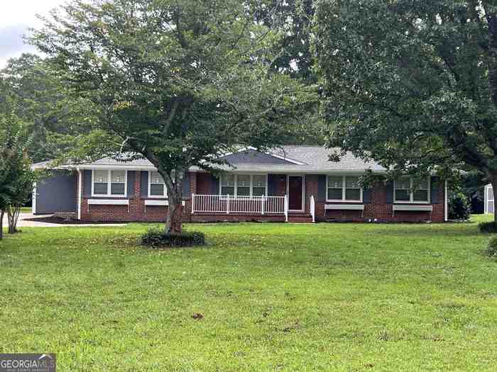 photo 1: 698 Johnny Cut Road, Griffin GA 30223