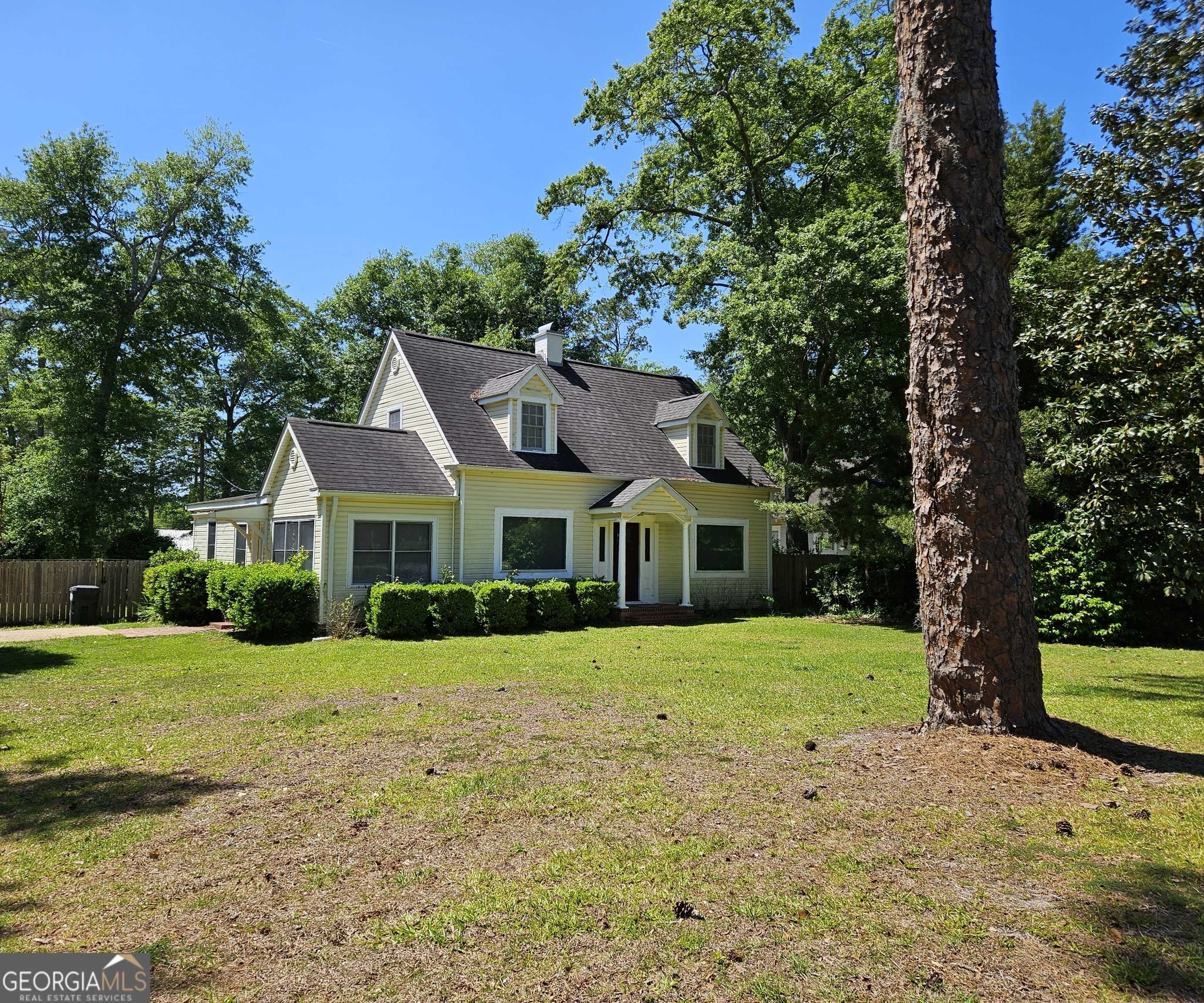 photo 2: 706 Gordon Avenue, Thomasville GA 31792