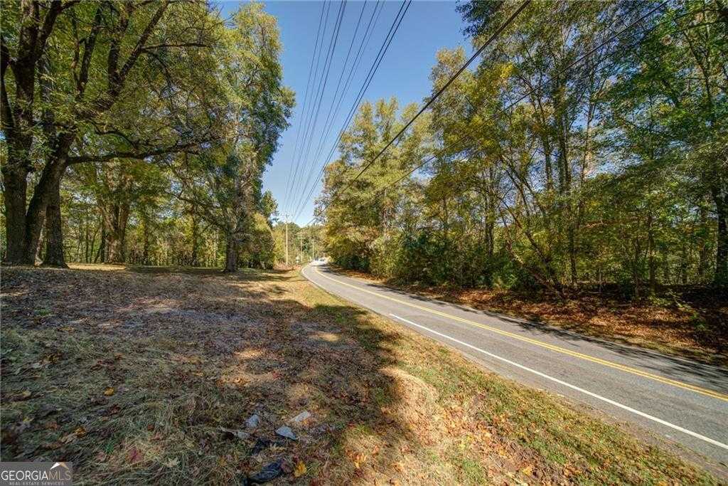 photo 1: 15560 Hopewell Road, Milton GA 30004