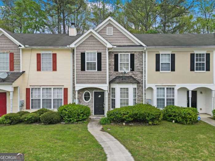 photo 1: 6106 Camden Forrest Cove, Riverdale GA 30296