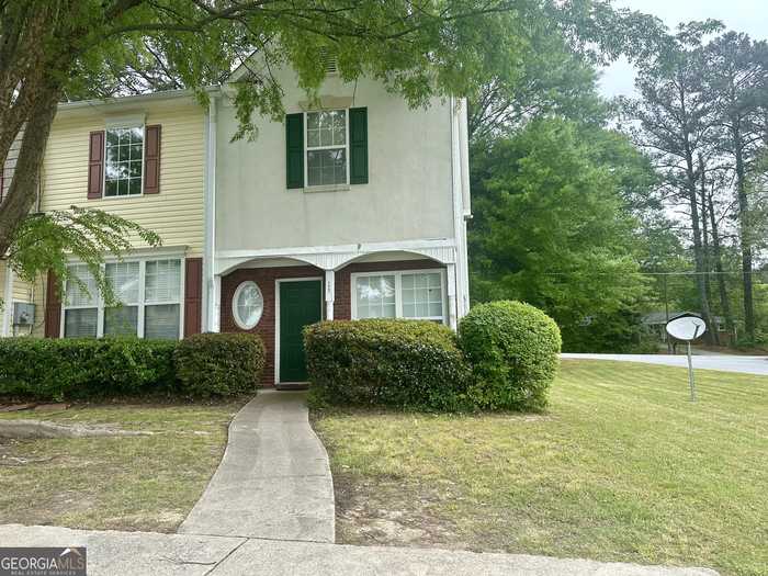 photo 2: 1667 Camden Forrest Way, Riverdale GA 30296