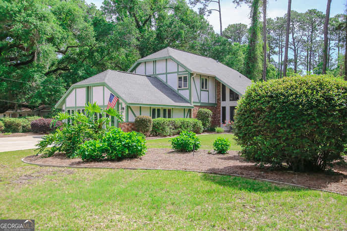 photo 2: 100 Whitefield Avenue, St. Simons GA 31522