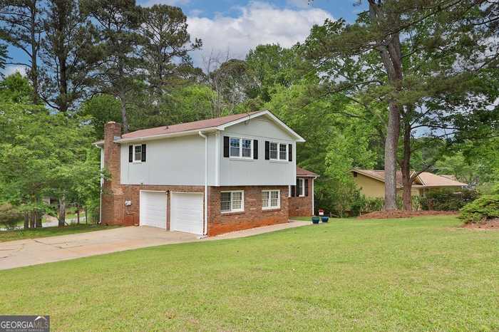 photo 2: 2527 Old Peachtree Road, Duluth GA 30097