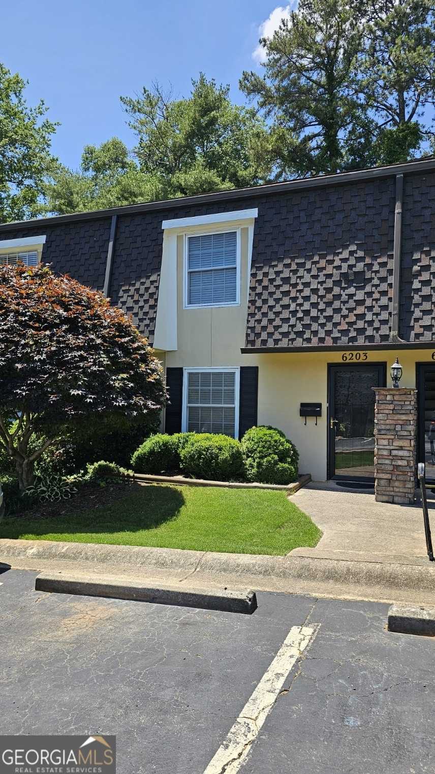 photo 1: 6203 Park Avenue Unit C2, Sandy Springs GA 30342