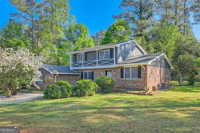 photo 2: 1749 Lauranceae Way, Riverdale GA 30296