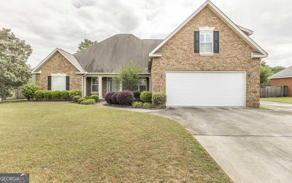 photo 2: 405 Childers Drive, Warner Robins GA 31088