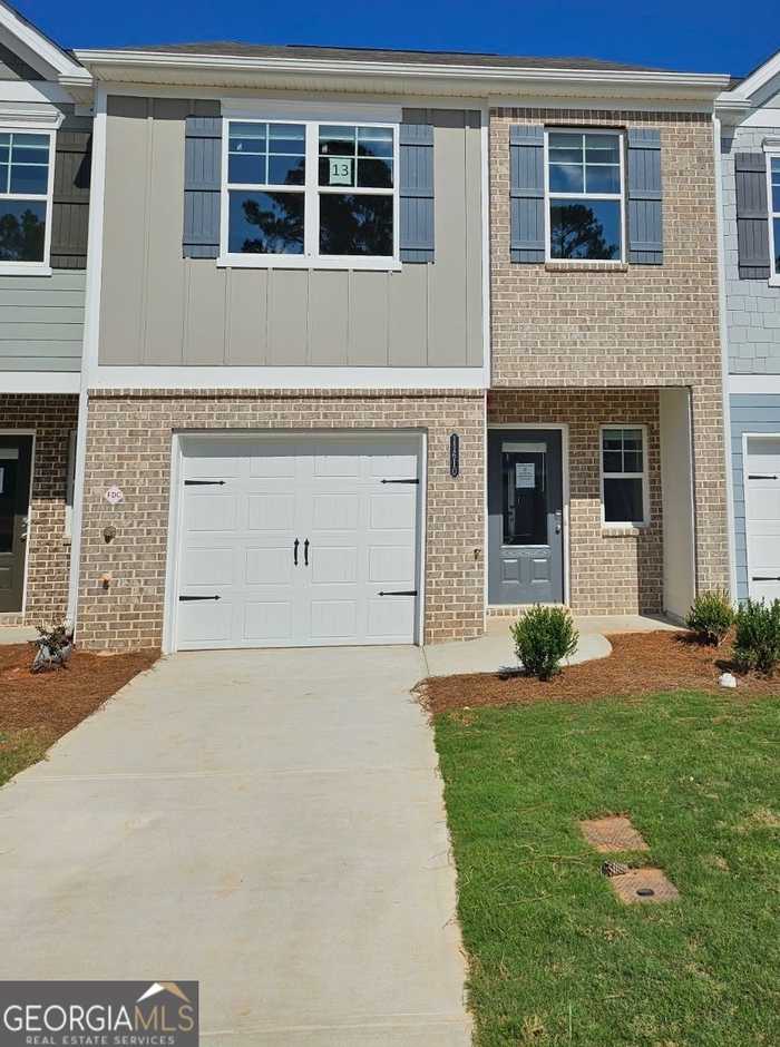 photo 1: 11610 Chatham Drive Unit 13, Hampton GA 30228