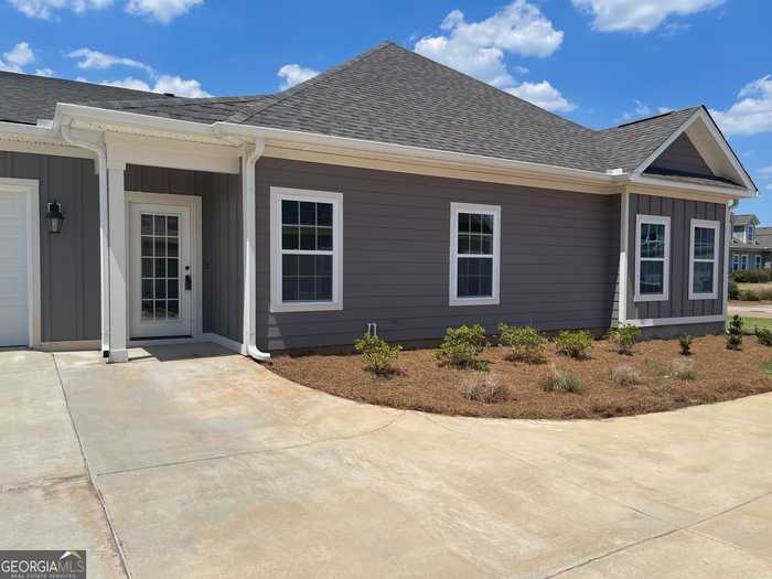 photo 1: 500 Nandina Court, Warner Robins GA 31088