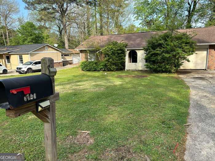 photo 1: 6724 Gano Drive, Riverdale GA 30274